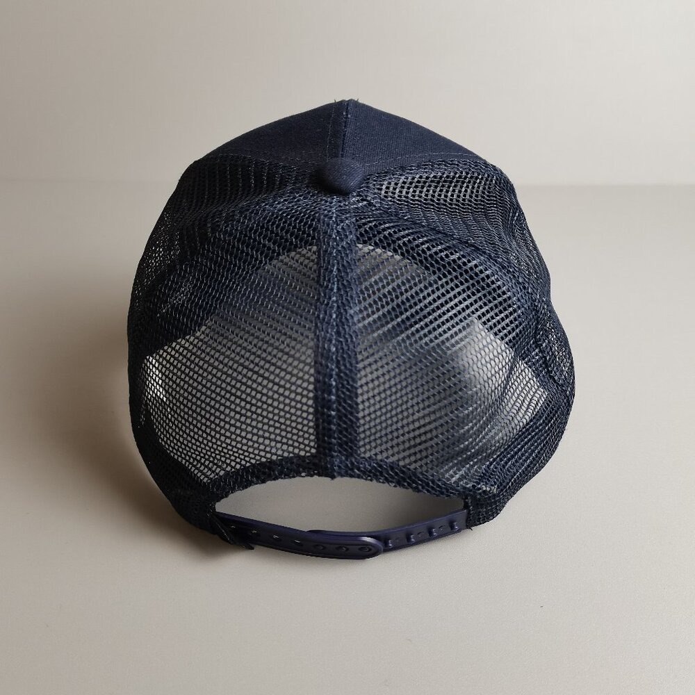 Almost new Von Dutch women's classic fashion trucker hat - Picture 6 of 6